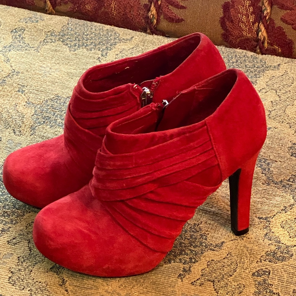 Gianni Bini 5.5 M Red Zip High Heel Ankle Platform Boots Booties